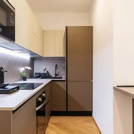 Apartamento Da Carmine Bilocale In Centrale